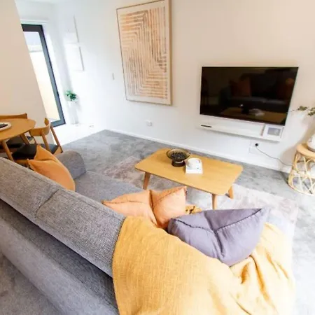 Christchurch Entertainment Hub 2 Bed 2 Bath W Carpark
